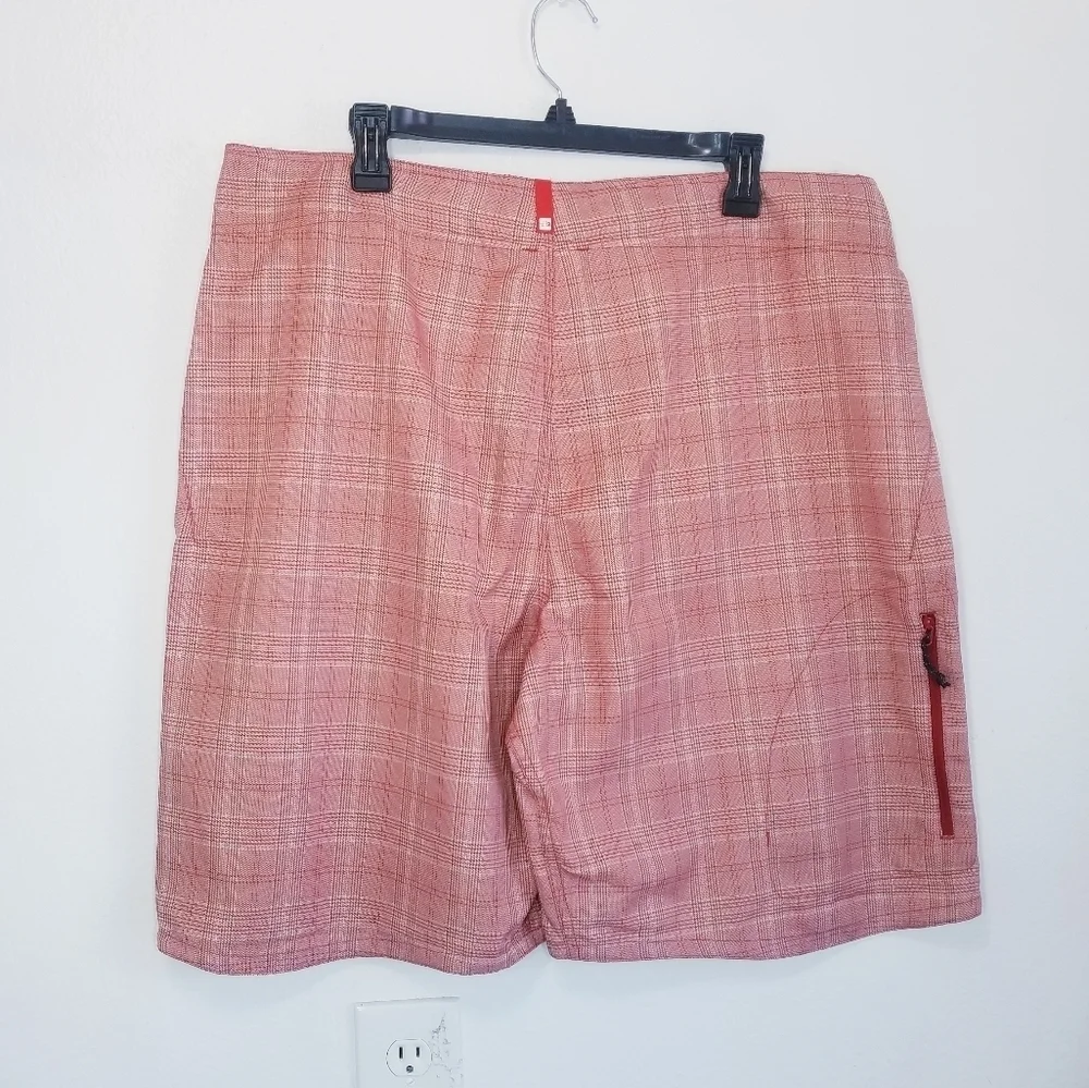 🌸 The North Face | Printed Bermuda‎ Shorts, size 38